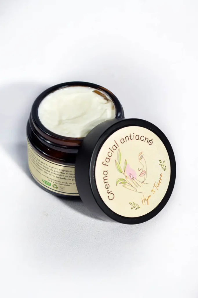 Crema facial antiacné